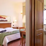 Popilia Country 4*