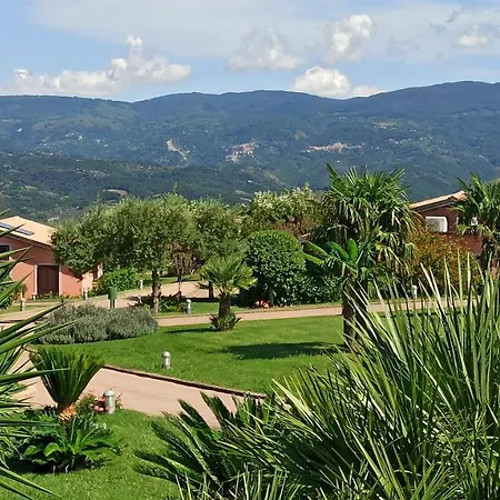 Отель Popilia Country Пиццо