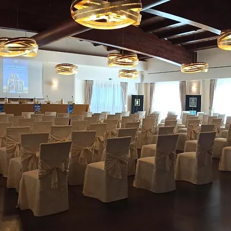 Popilia Country Отель Пиццо