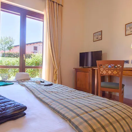 Popilia Country 4*