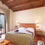 Popilia Country Hotel 4*