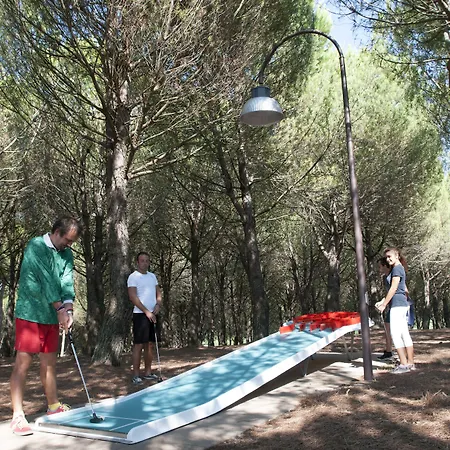 Otel Popilia Country 4*