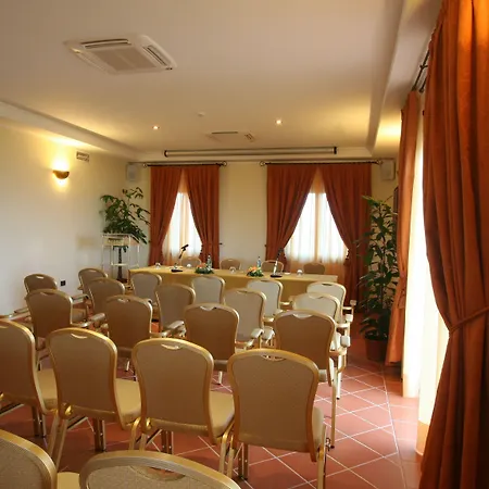 Popilia Country 4*