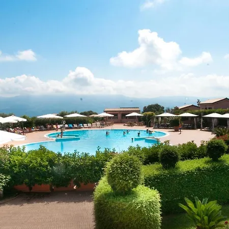 Popilia Country 4*