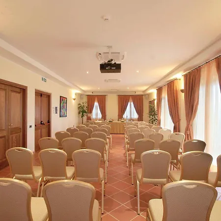 Popilia Country 4* Pizzo
